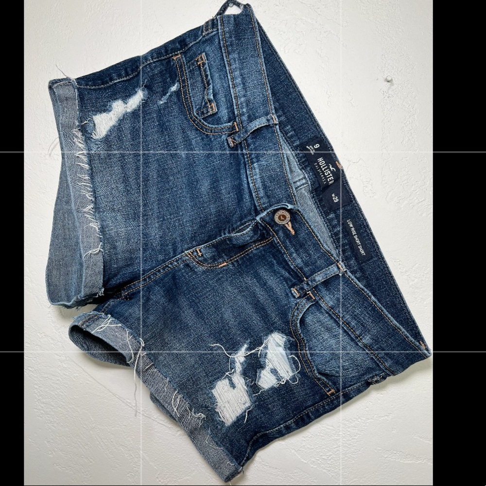Hollister jean shorts SIZE 9